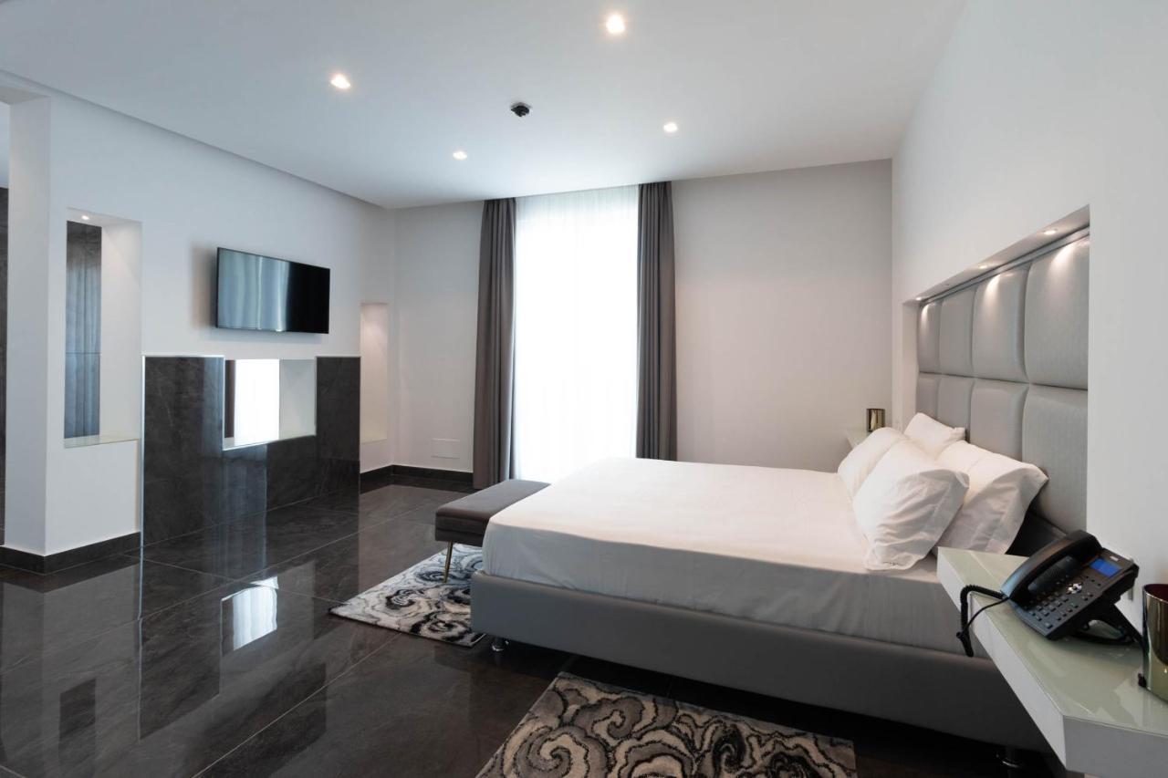 Grand Hotel Serapide 波佐利 外观 照片