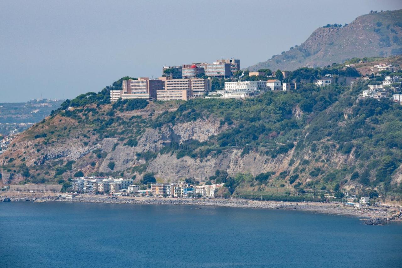 Grand Hotel Serapide 波佐利 外观 照片