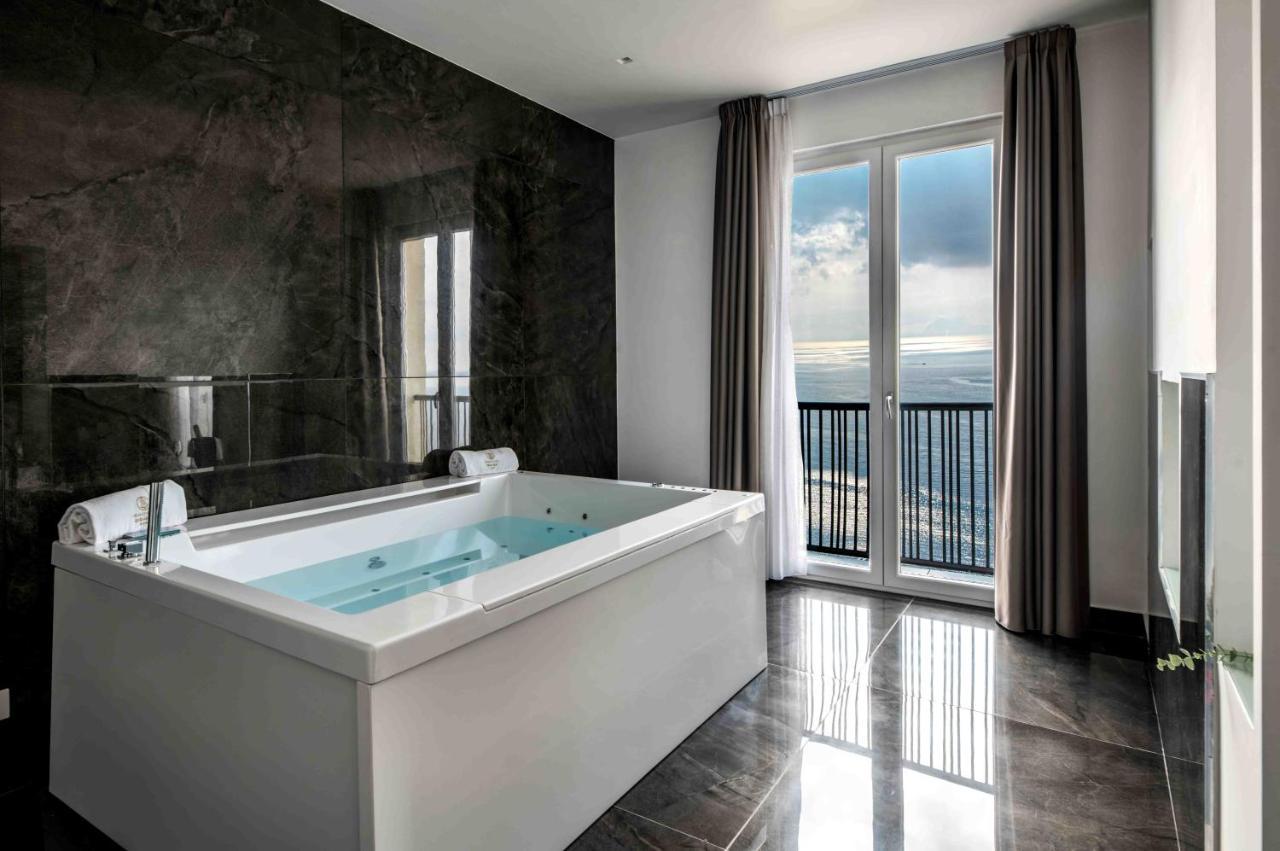 Grand Hotel Serapide 波佐利 外观 照片
